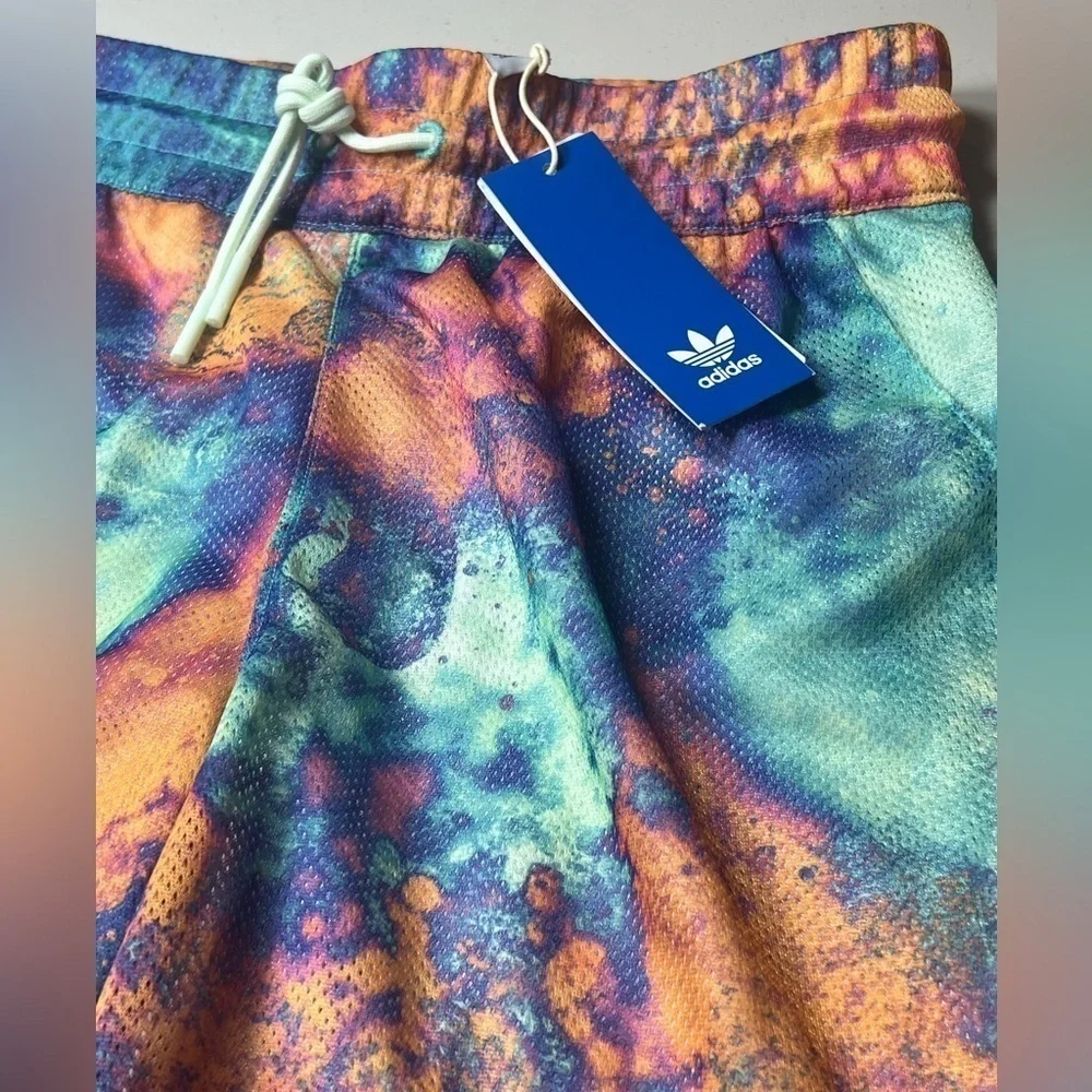 NWT Adidas S AOP Mesh Shorts Multicolor Galaxy Paint Splatter Performance Shorts